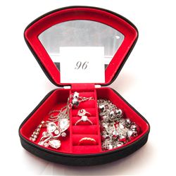 Ladies travelling jewel box and contents
