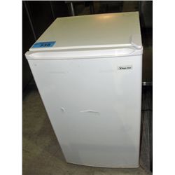 Magic chef white bar fridge