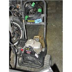 Honda powered karcher pressure washer with wand