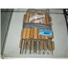 Image 1 : 8 wood turning chisels