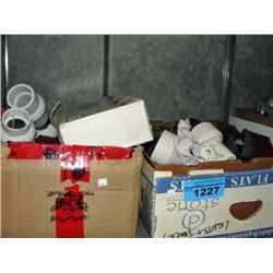 2 boxes of assorted outdoor lighting