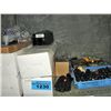 Image 1 : shelf lot of assorted hardware and misc items