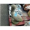 Image 1 : Pellican cement yard ornament
