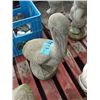 Image 1 : Pellican cement yard ornament