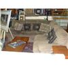 Image 1 : 2pc sectional sofa set with 7 throw cushions