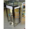 Image 1 : Jewelers show case