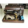 Image 1 : Vintage singer portable sewing machine