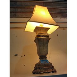 Elegant ceramic base table lamp