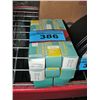 Image 1 : Bundle of compact florescent light bulbs
