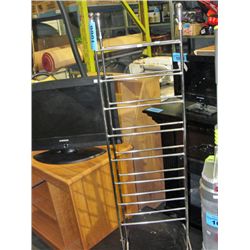 2 chrome finished towel racks