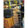 Image 1 : 2 chrome finished towel racks