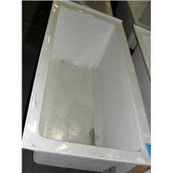 New white bathtub