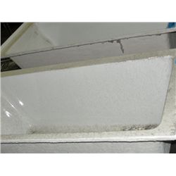 New white bathtub