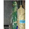 Image 1 : 3 rolls of cloth material; 2 green, 1 gold