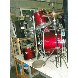 Baxter drum set