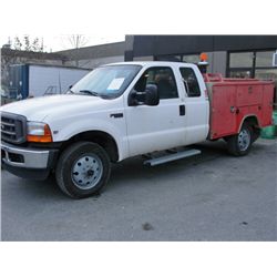 1999 Ford F350 Pickup Truck