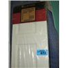 Image 1 : Bifold closet door