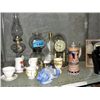 Image 1 : Shelf lot of vintage collectables and misc glass