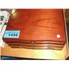 Image 1 : Wooden cutlery case