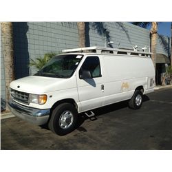 2000 FORD E-350