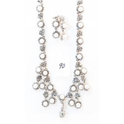 Costume jeweled immitation pearl necklace and
