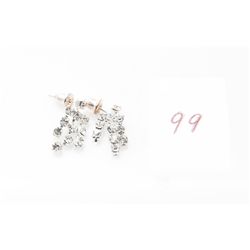 Pair of ladies costume jeweled earring
