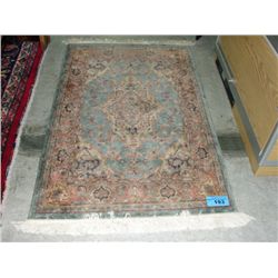 Approx 3F by 5F hand knotted persian area rug