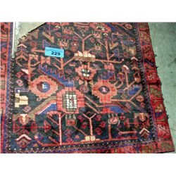 Approx 4F by 9F hand knotted persian area rug