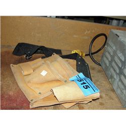 Leather carpenters tool pouch