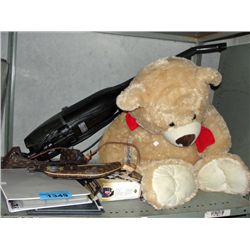 Shelf lot of misc items; ladies hand bag, big