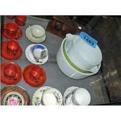 Lot of assorted collectable bone china tea cups