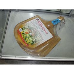 Lot of 4 bamboo pizza peel/ paddles