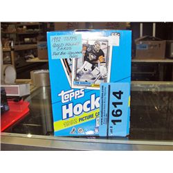 Box of 1992 tops gold hockey cards full box -