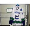 Image 1 : Game used vancouver canucks jersey with signed
