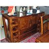 Image 2 : Dining room table with 2 leafs, 8 chairs and