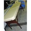 Image 1 : Folding massage table