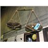 Image 1 : Vintage brass balance beam scale