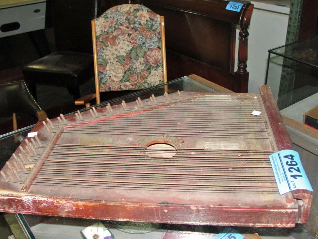 Antique autoharp stringed instrument