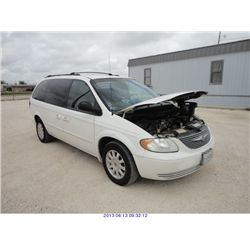 2002 - CHRYSLER TOWN AND COUNTRY