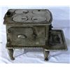 Image 6 : Cast Iron Toy Stove