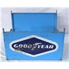 Image 2 : Goodyear Tire Stand