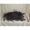 Image 1 : HELLBOY 2 THE GOLDEN ARMY WINK CREATURE HUGE RESALE LOT OF SPINES ABOUT 1,000 PIECES!
