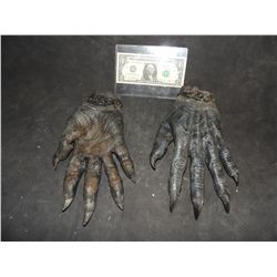 BLOOD THE LAST VAMPIRE ALIEN DEMON CREATURE MONSTER WEARABLE HERO COSTUME HANDS 1