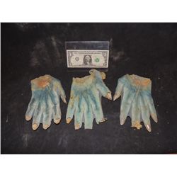 HELLBOY SCREEN USED HERO ABE SAPIEN HANDS 2 LOT OF 3 NO RESERVE!