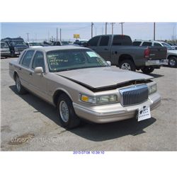 1996 - LINCOLN TOWN CAR