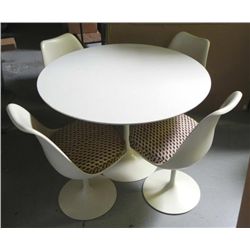 1970s Retro Modern White Round Table & 4 Chairs Set