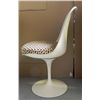 Image 3 : 1970s Retro Modern White Round Table & 4 Chairs Set