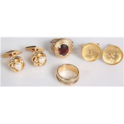 2 Gold Cufflinks & 2 Gold Rings