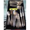 Image 1 : Thirty pieces of silver plate flatware