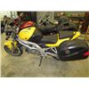 Image 1 : 2004 Yellow Suzuki SV 650